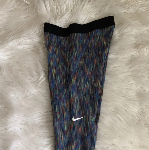 Nike size Small Hyperwarm legging - Picture 7 of 8